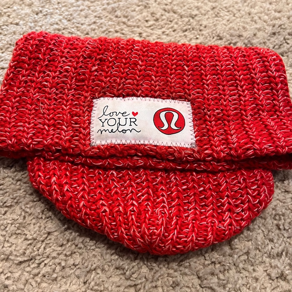 Lululemon Love your melon beanie